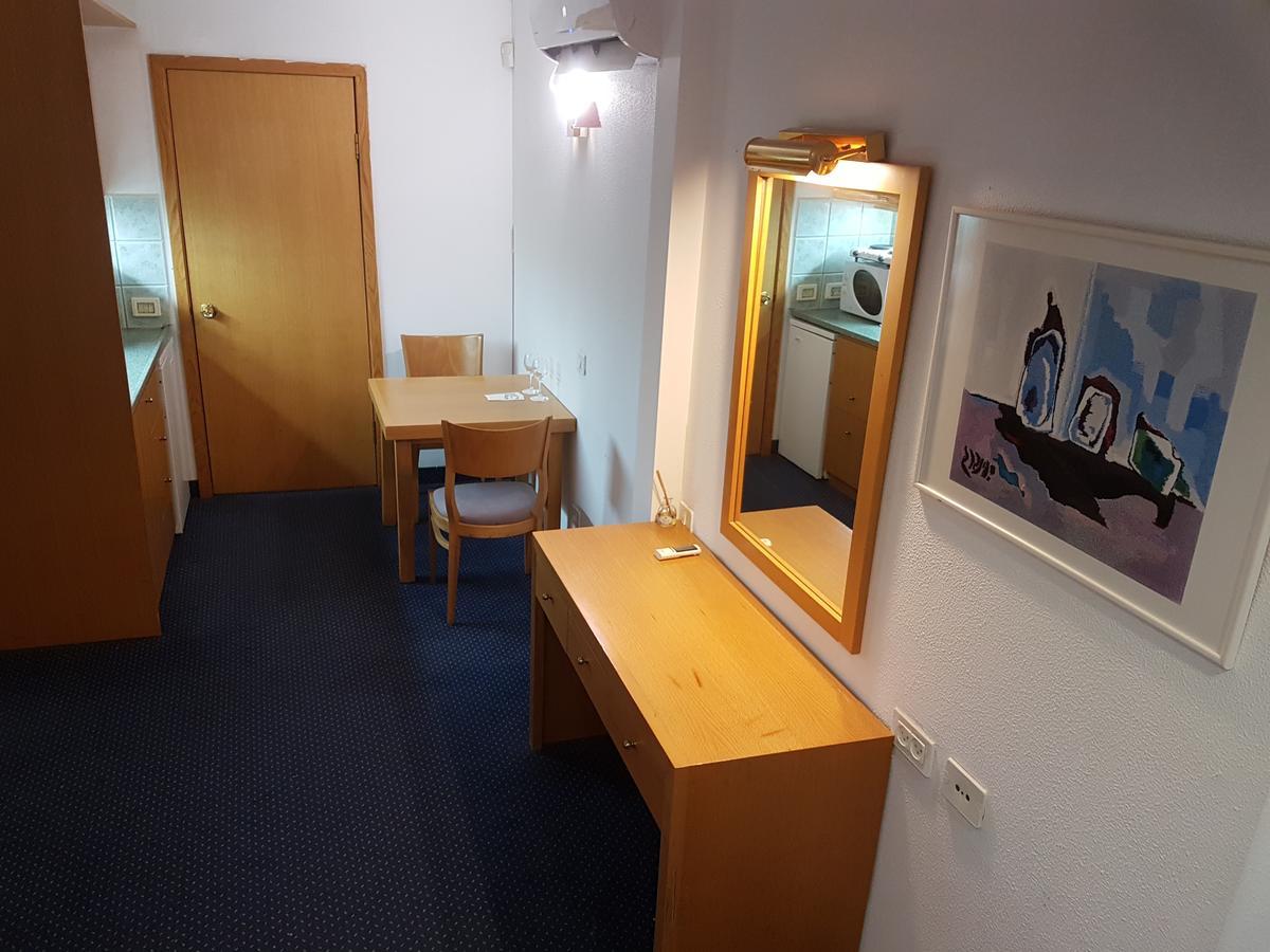 Carmel Mountain Motel Haifa Eksteriør billede