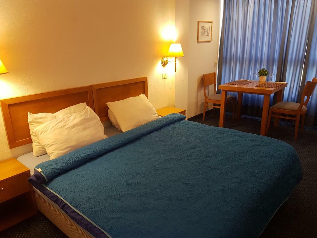 Carmel Mountain Motel Haifa Eksteriør billede
